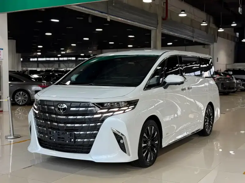 Toyota Alphard, 2024