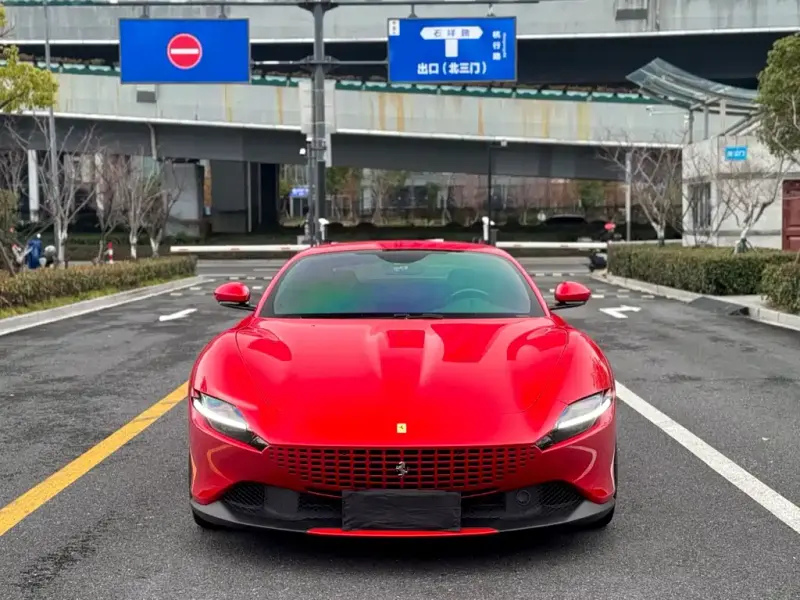 Ferrari Roma, 2021