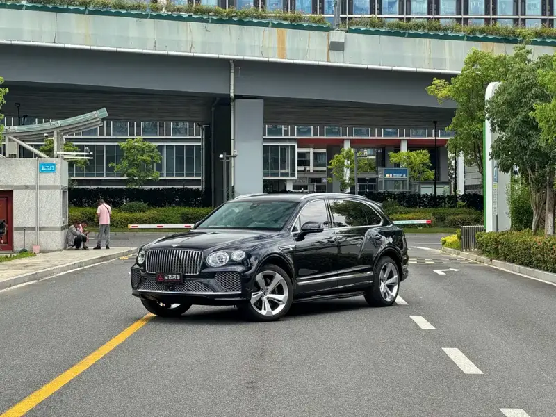 Bentley Bentayga, 2024