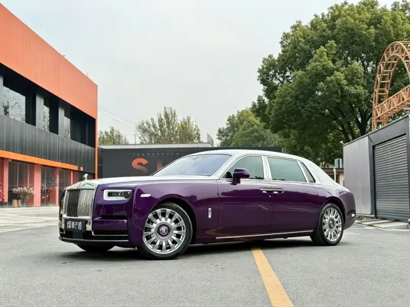 Rolls-Royce Phantom, 2021