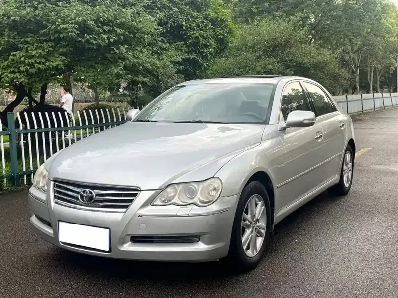 Toyota Reiz, 2008