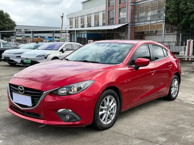 Mazda 3 Axela, 2016