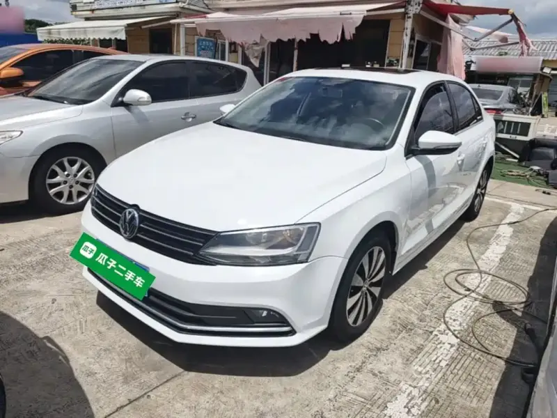 Volkswagen Sagitar, 2017