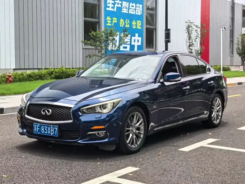 Infiniti Q50L, 2017