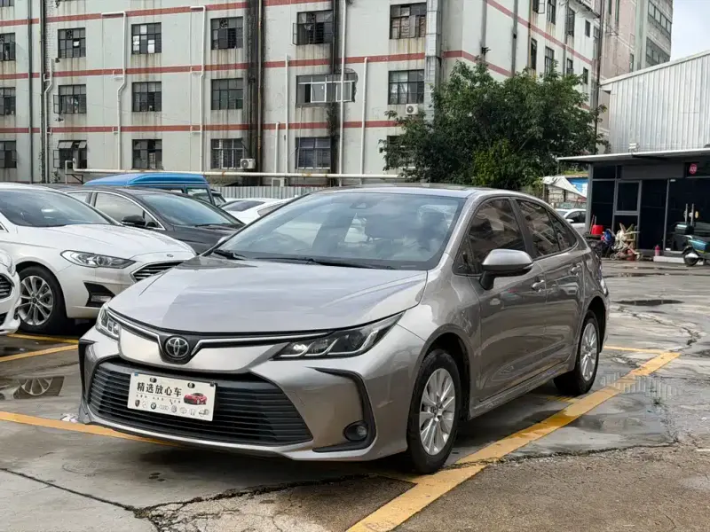 Toyota Corolla, 2020 — фото 1