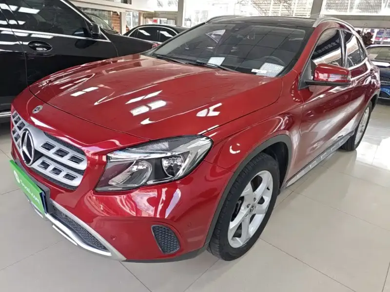 Mercedes-Benz GLA, 2018 — фото 1