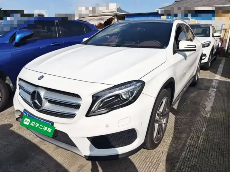 Mercedes-Benz GLA, 2015 — фото 1