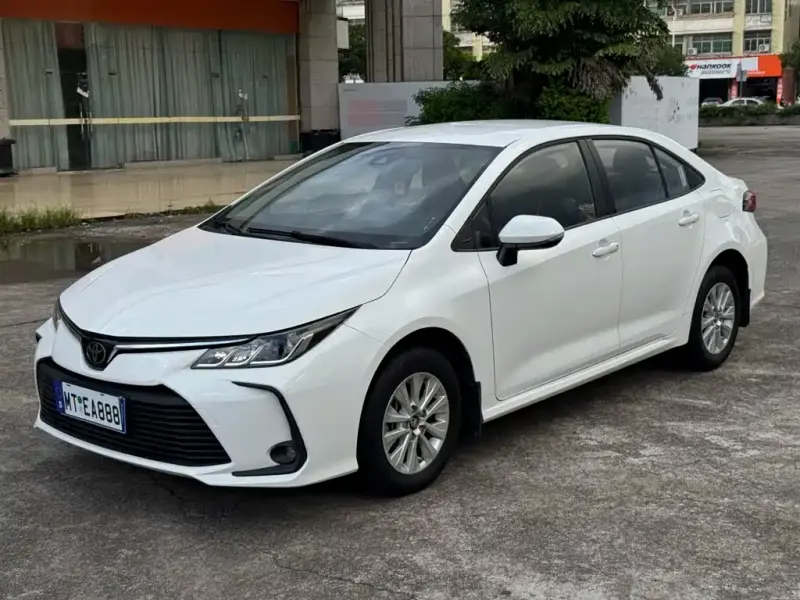 Toyota Corolla, 2021 — фото 1
