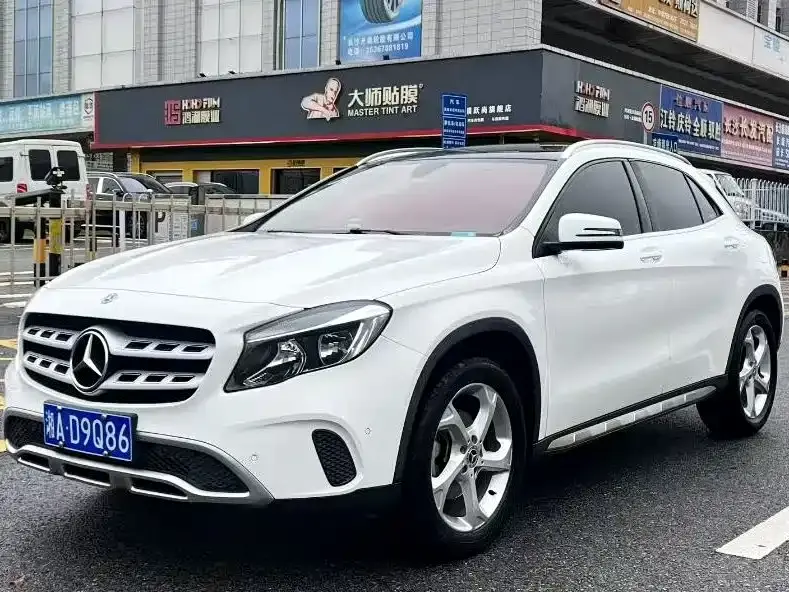 Mercedes-Benz GLA, 2018 — фото 1