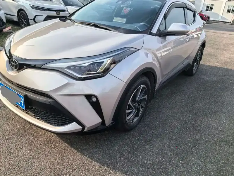 Toyota C-HR, 2022 — фото 1