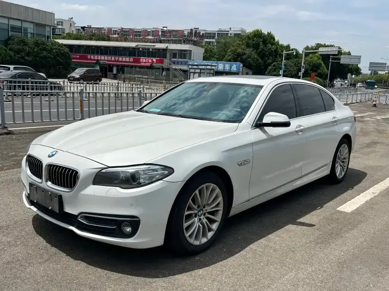 BMW 5 Series, 2015
