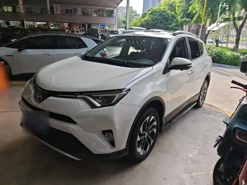 Toyota RAV4, 2016 — фото 1