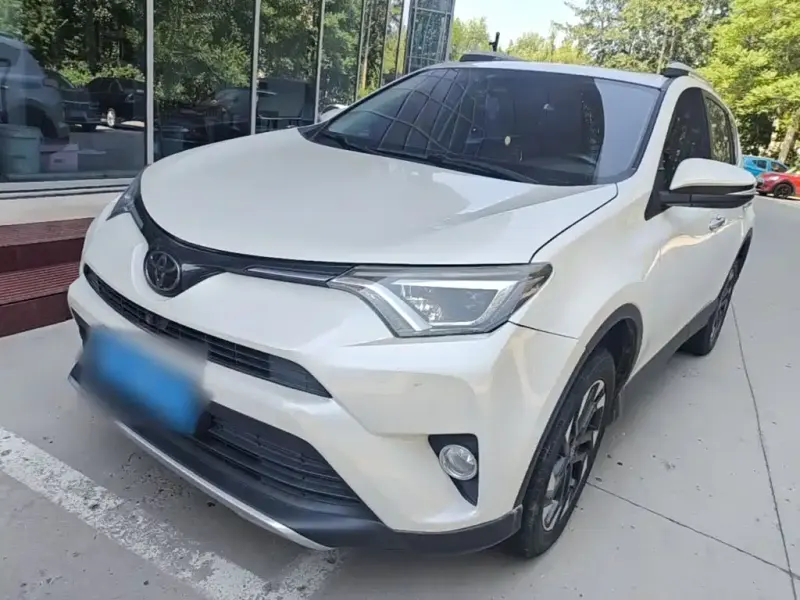 Toyota RAV4, 2018 — фото 1