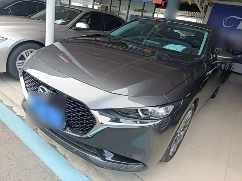 Mazda 3 Axela, 2023