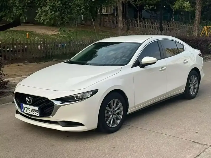 Mazda 3 Axela, 2022