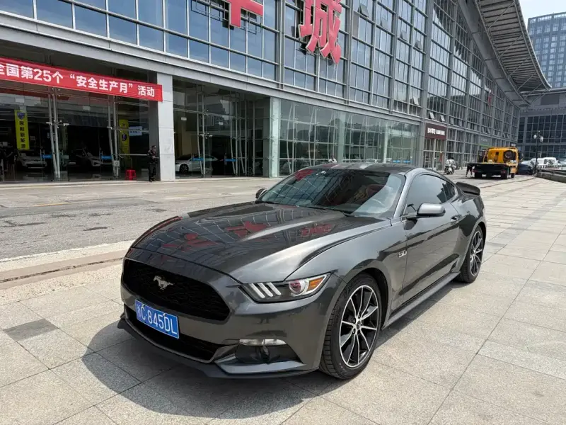 Ford Mustang, 2017 — фото 1