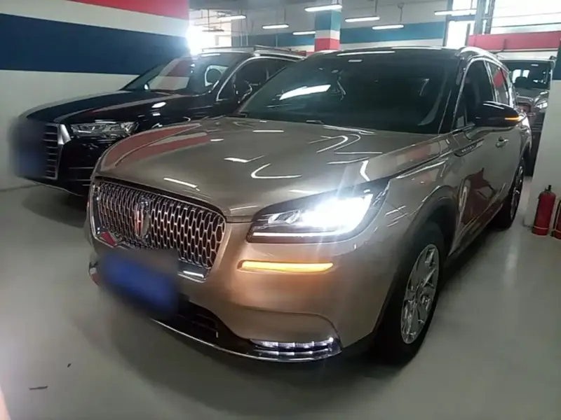 Lincoln Corsair, 2020