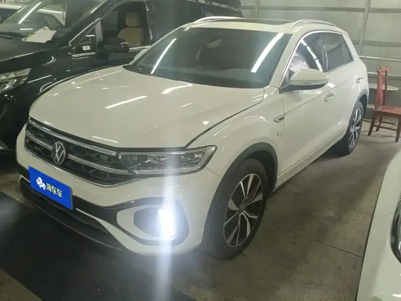 Volkswagen T-Roc, 2024