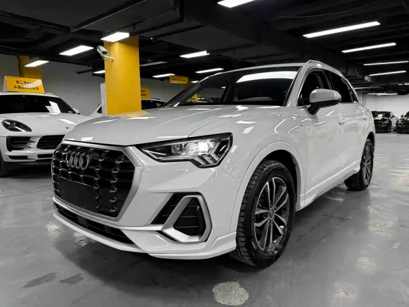 Audi Q3, 2021