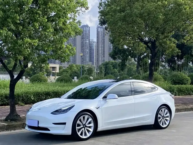 Tesla Model 3, 2020