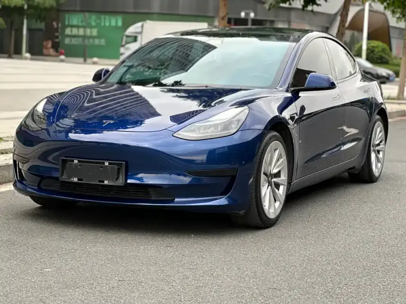 Tesla Model 3, 2021