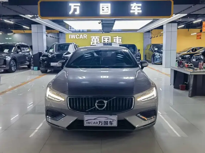 Volvo S60, 2021