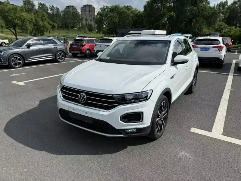 Volkswagen T-Roc, 2022