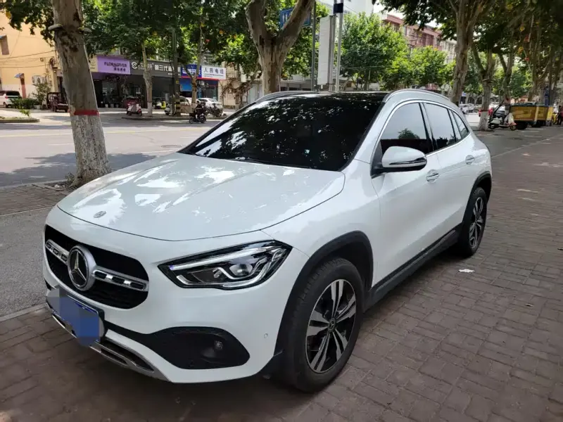 Mercedes-Benz GLA, 2022 — фото 1