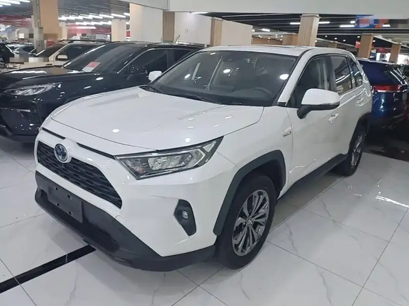 Toyota RAV4, 2023 — фото 1