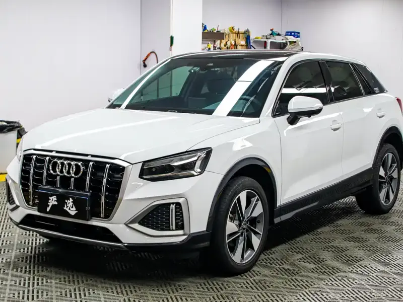 Audi Q2L, 2022