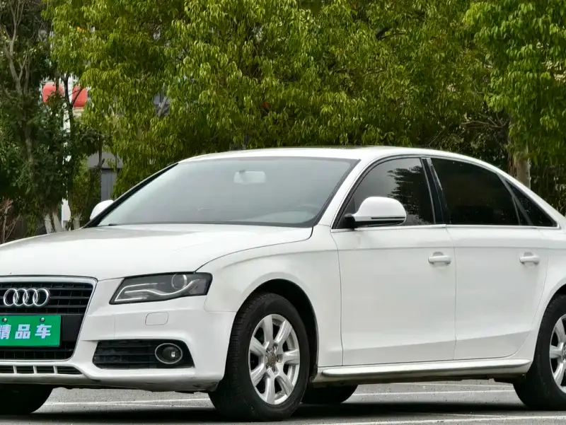 Audi A4L, 2011 — фото 1