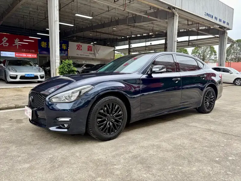Infiniti Q70, 2018