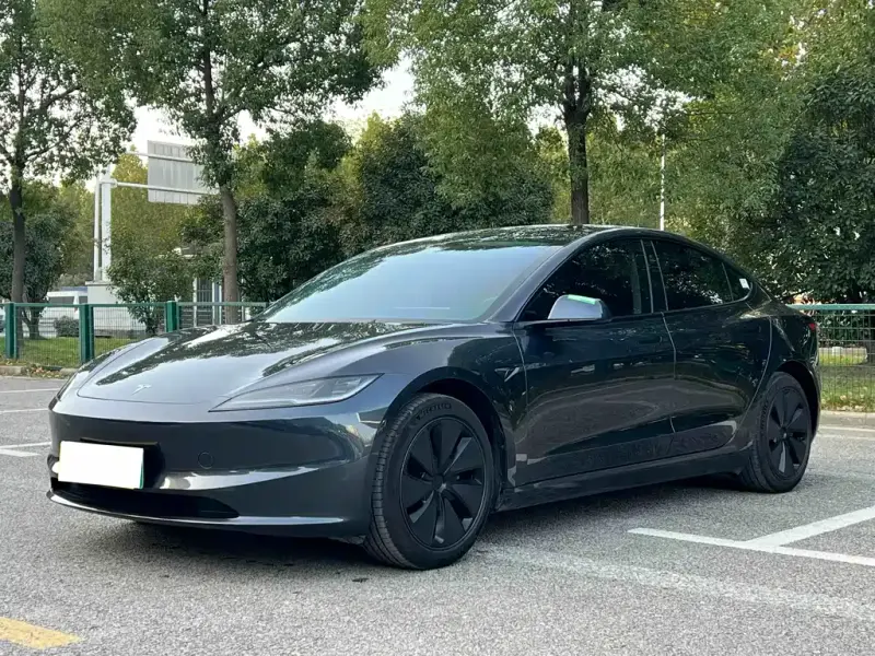 Tesla Model 3, 2024