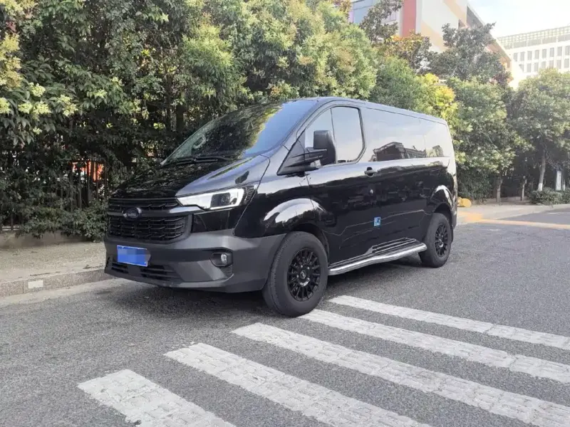 Ford Transit, 2025