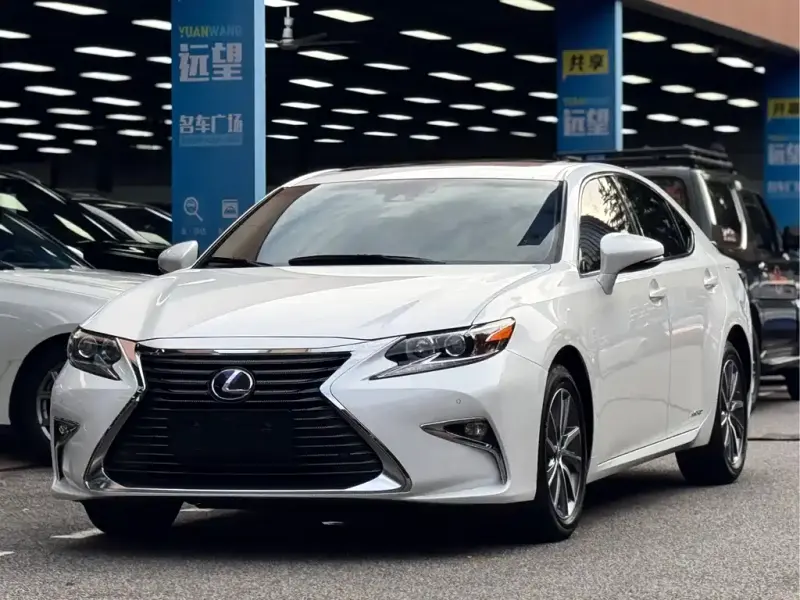 Lexus ES, 2017