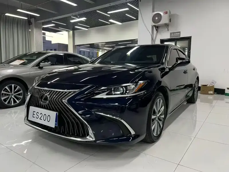 Lexus ES, 2021