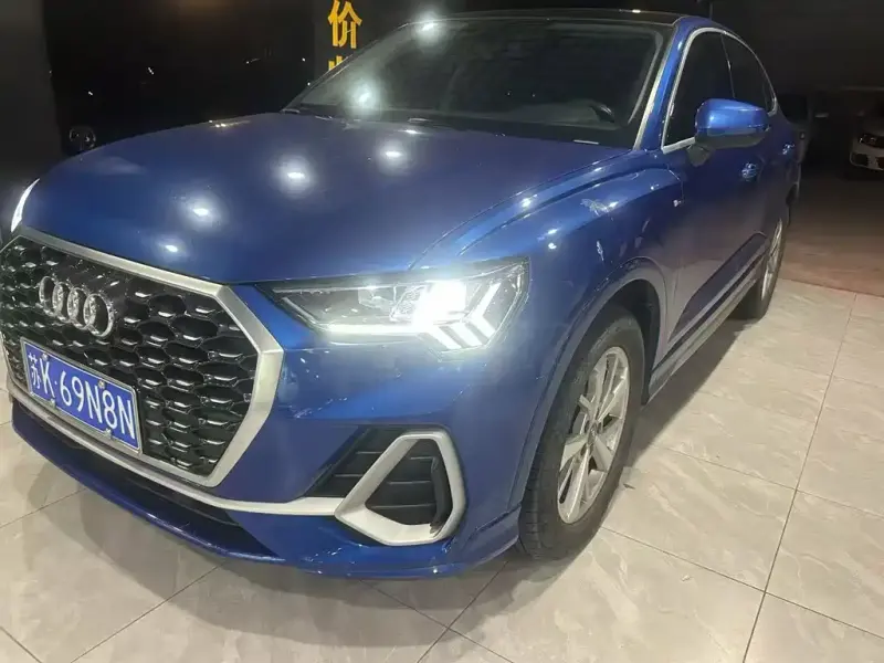 Audi Q3 Sportback, 2021