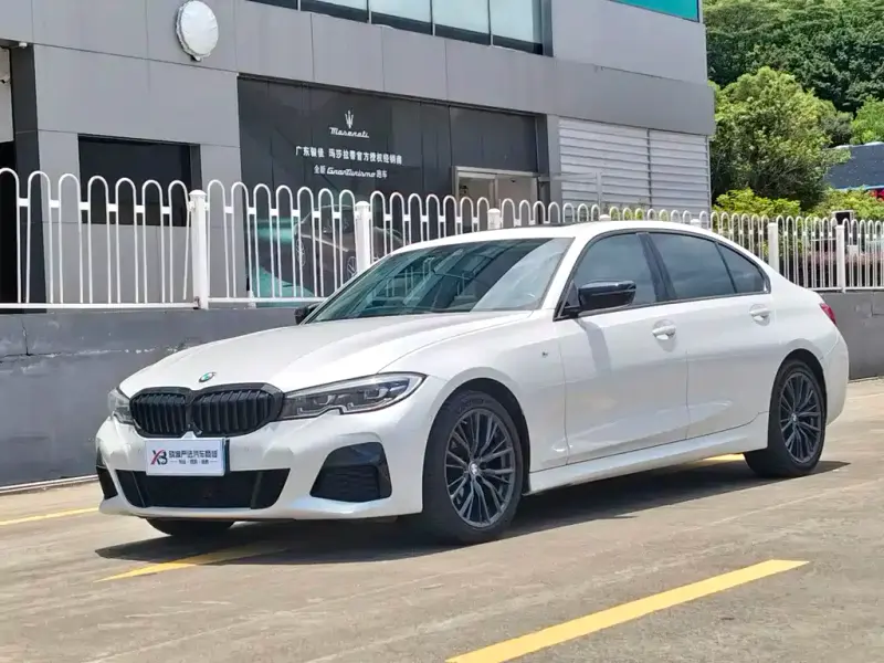 BMW 3 Series, 2021