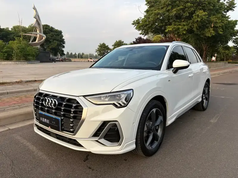 Audi Q3, 2022