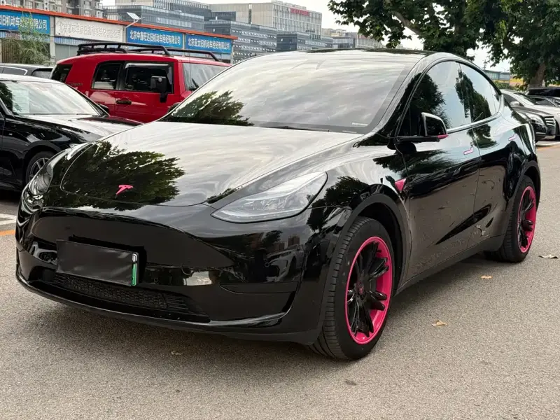 Tesla Model Y, 2023