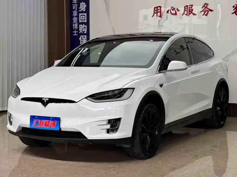 Tesla Model X, 2016