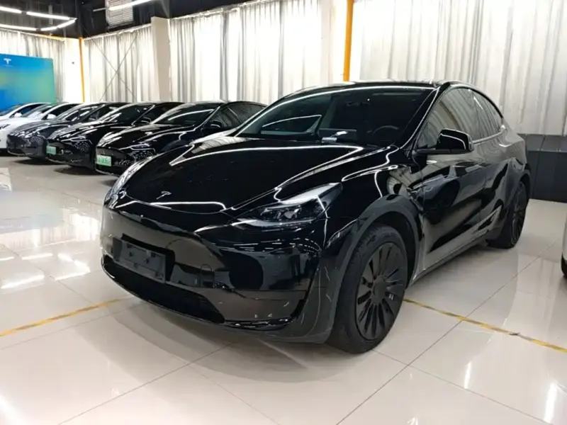Tesla Model Y, 2023