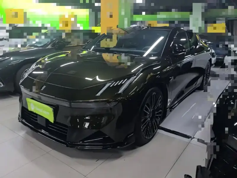 Lynk & Co 10, 2025