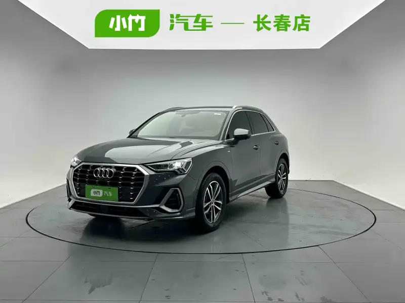 Audi Q3, 2022