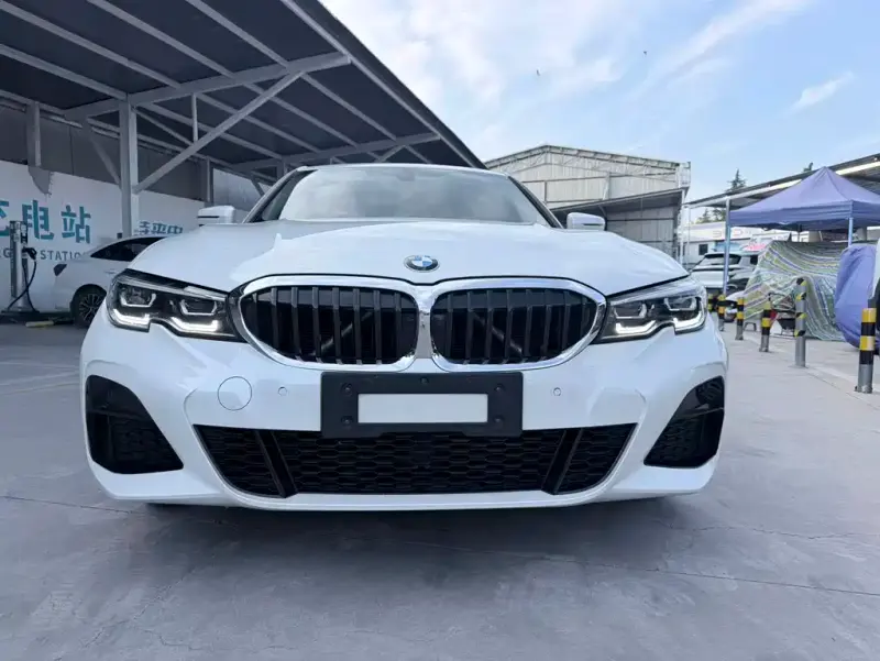BMW 3 Series, 2022