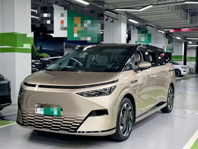 XPeng X9, 2024