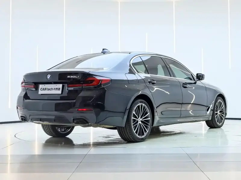 BMW 5 Series, 2023