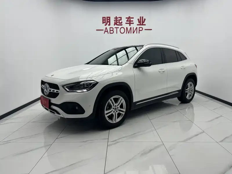Mercedes-Benz GLA, 2022 — фото 1