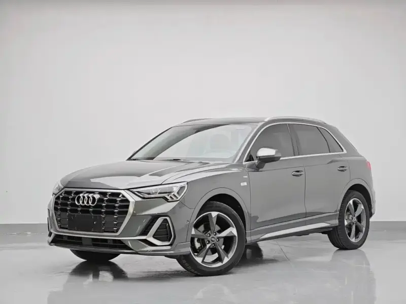 Audi Q3, 2023 — фото 1