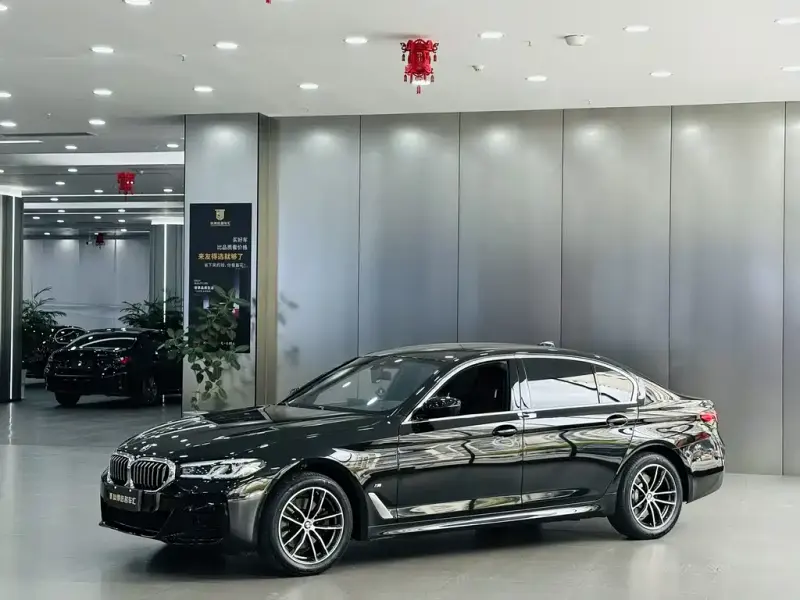 BMW 5 Series, 2023